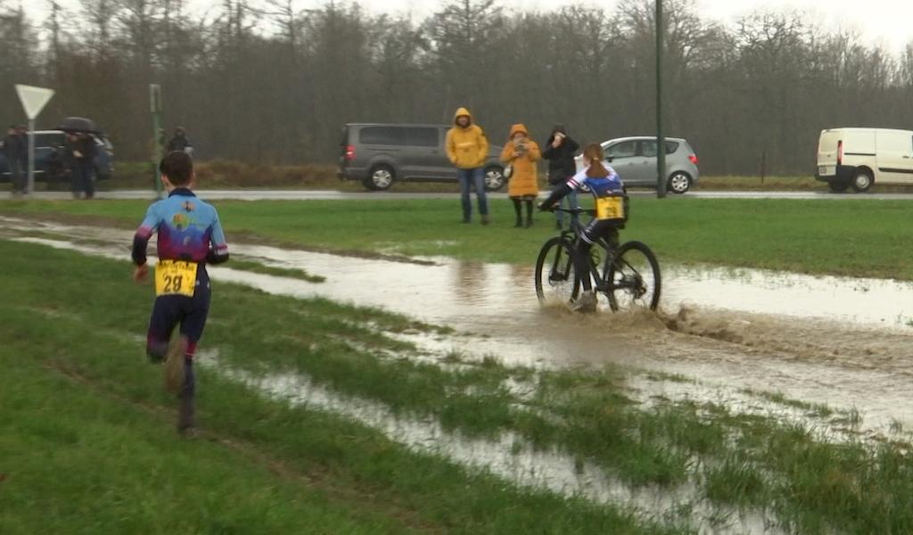 De la pluie et de la boue pour le Run&Bike d'Erpion