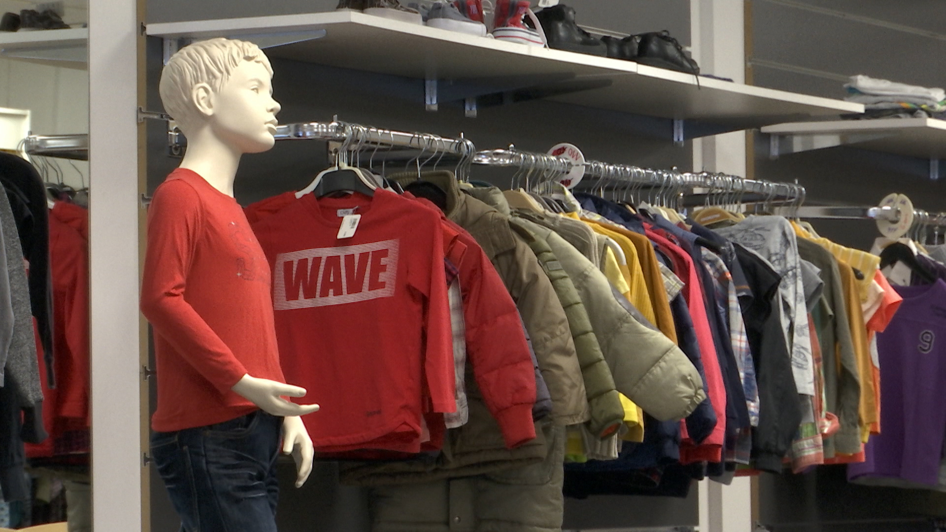 Le gouvernement valide l'ouverture possible des magasins 7 jours sur 7 jusqu'à 21h