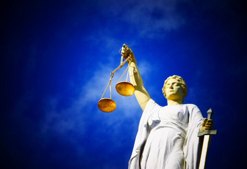 Douze ans de prison requis contre un père et son fils pour agressions sexuelles