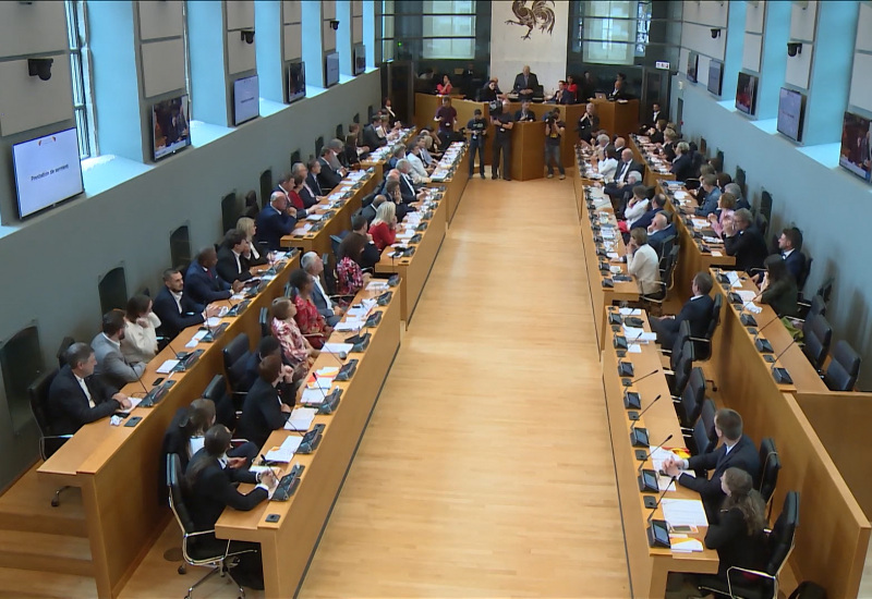 Chaises musicales au parlement wallon après l'installation des conseils communaux