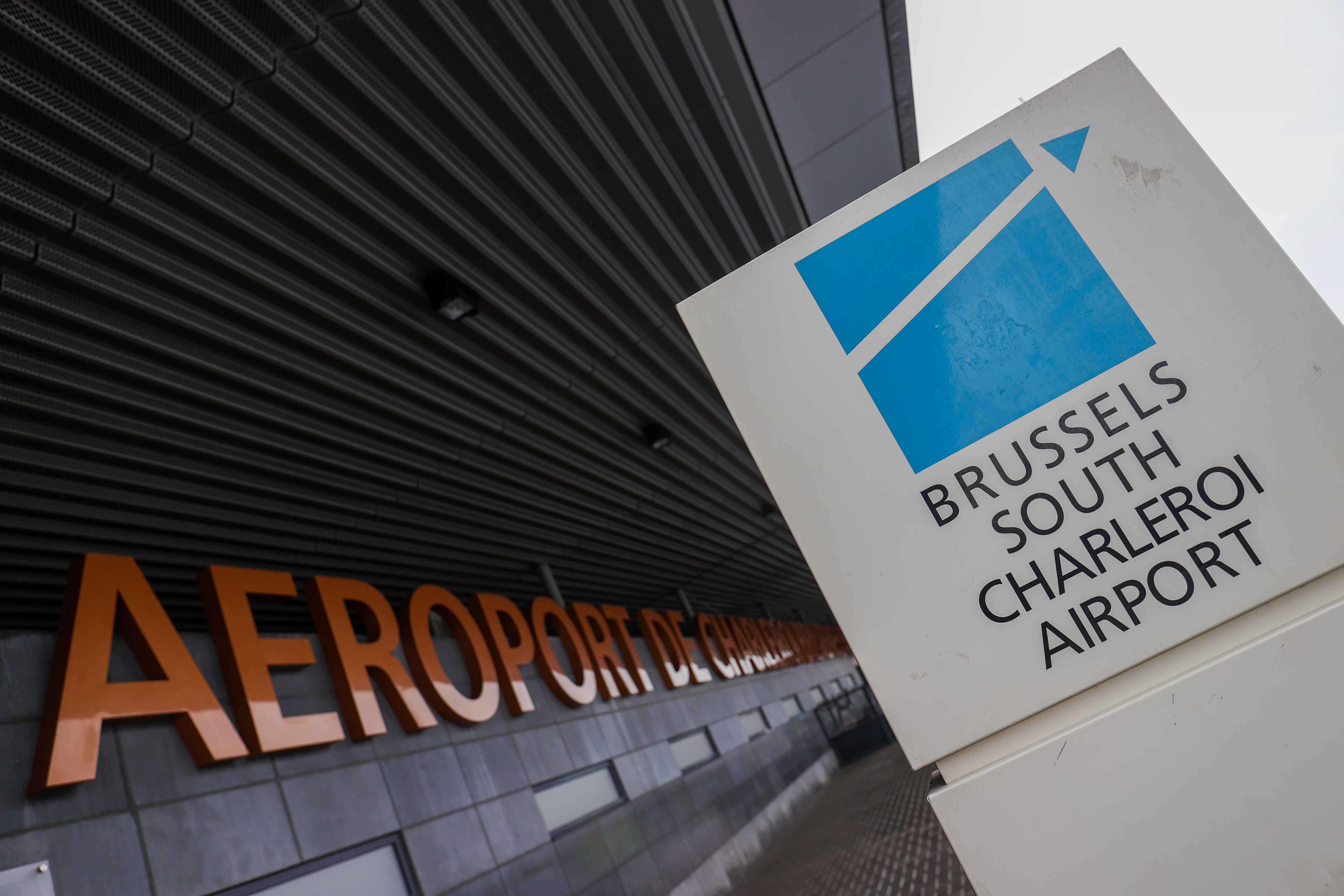 La ministre "déplore" la grève à l'aéroport de Charleroi et appelle à une reprise du dialogue social