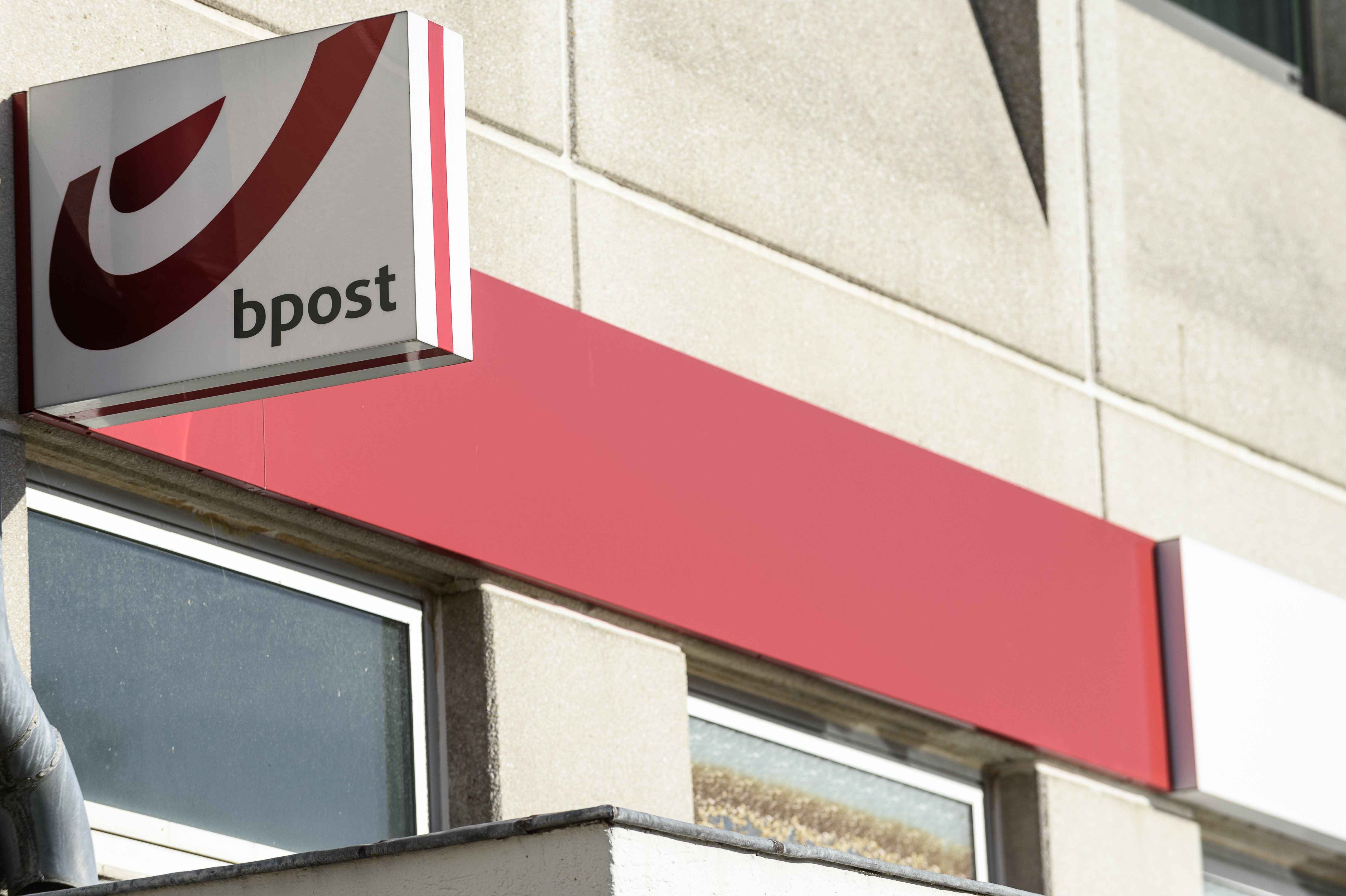 Les centres de tri de bpost toujours bloqués en Wallonie et à Bruxelles