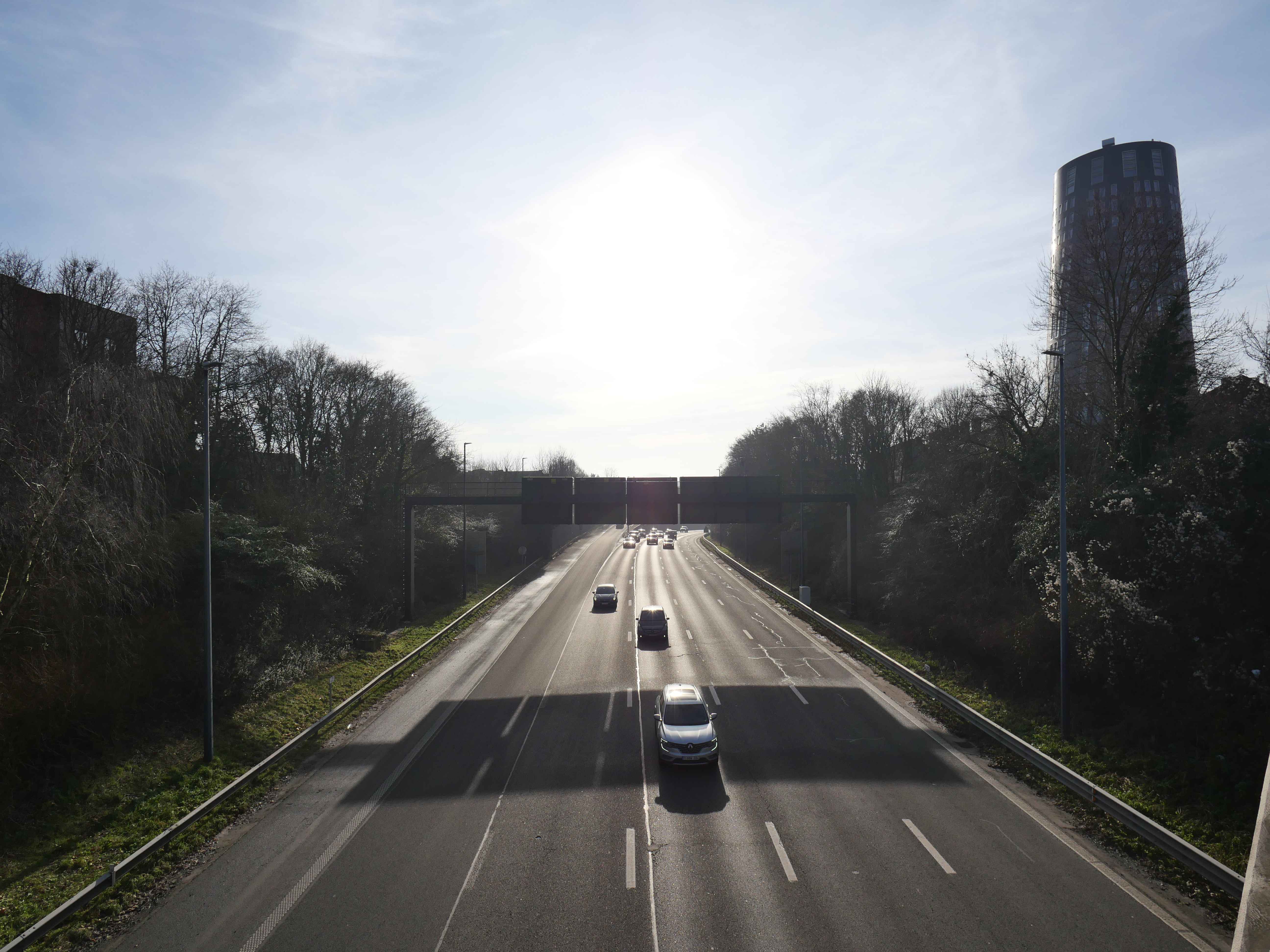 Vignette automobile: Flandre et Wallonie envisagent un système totalement dématérialisé