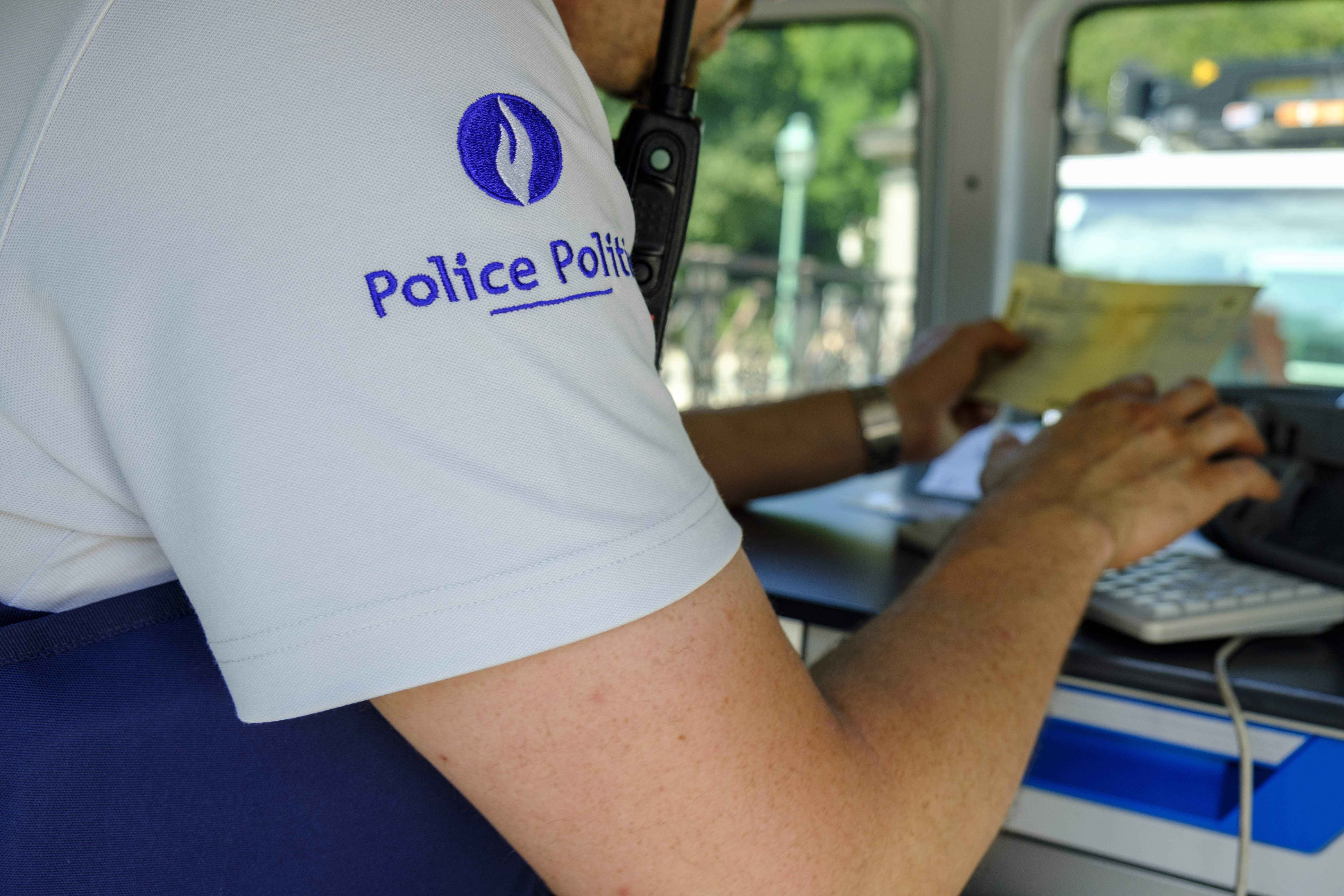 Violences à Bruxelles : la police recherche un véhicule volé aux Bons Villers
