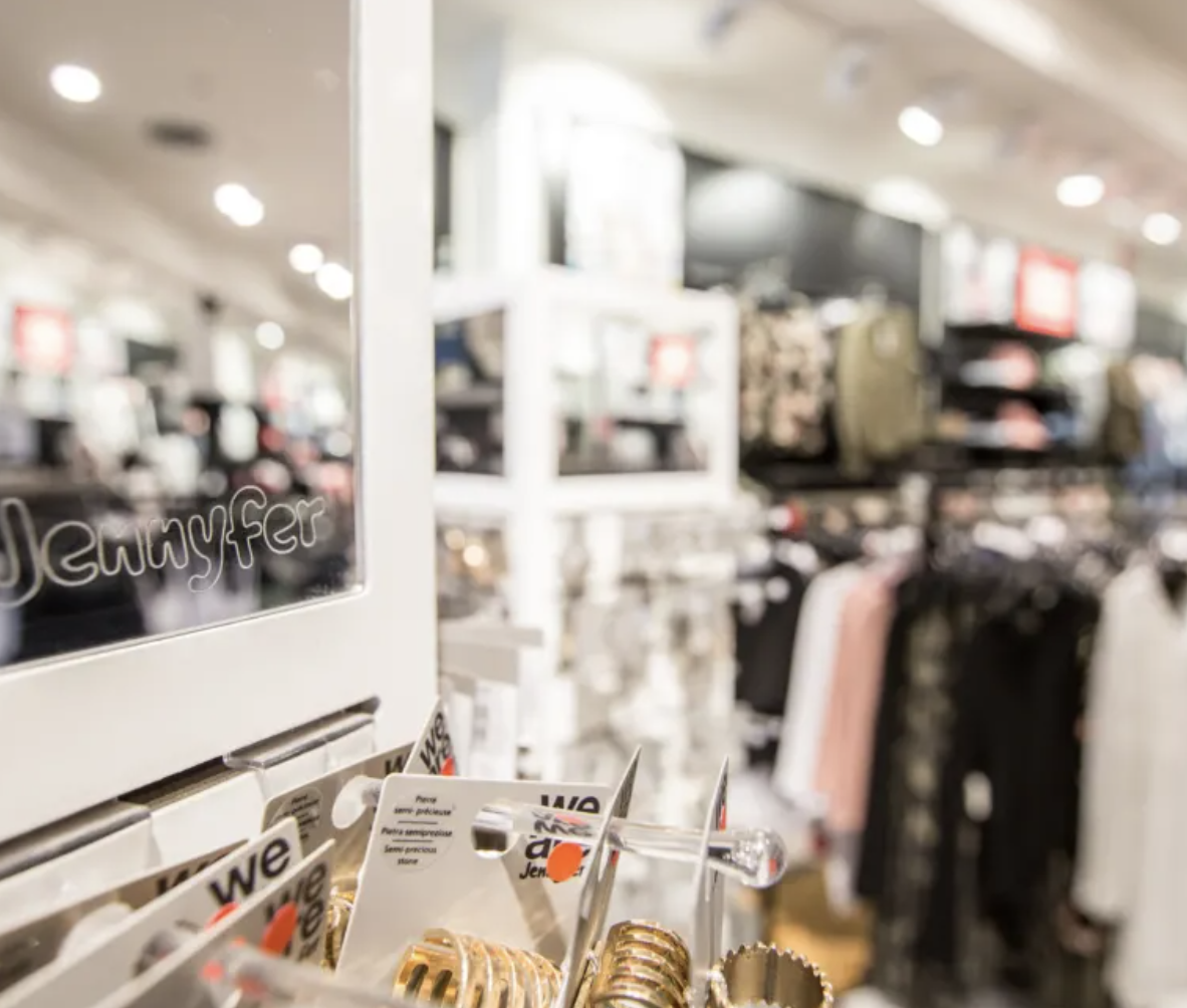 Prêt-à-porter: la marque Jennyfer demande sa mise en liquidation judiciaire