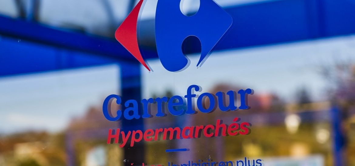Carrefour suggère d'ouvrir le dimanche, les syndicats demandent un accord sectoriel