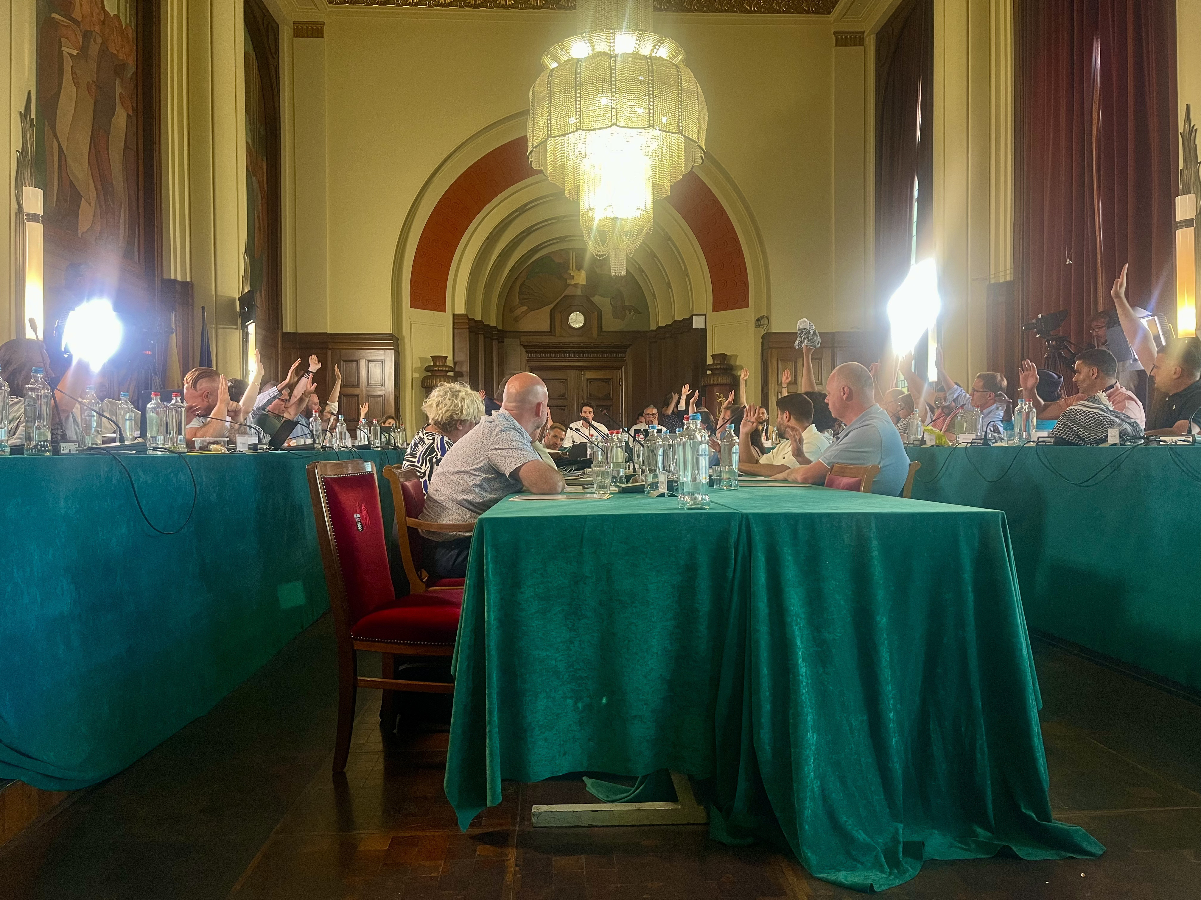 Le conseil communal carolo soutient les populations civiles à Gaza et en Cisjordanie