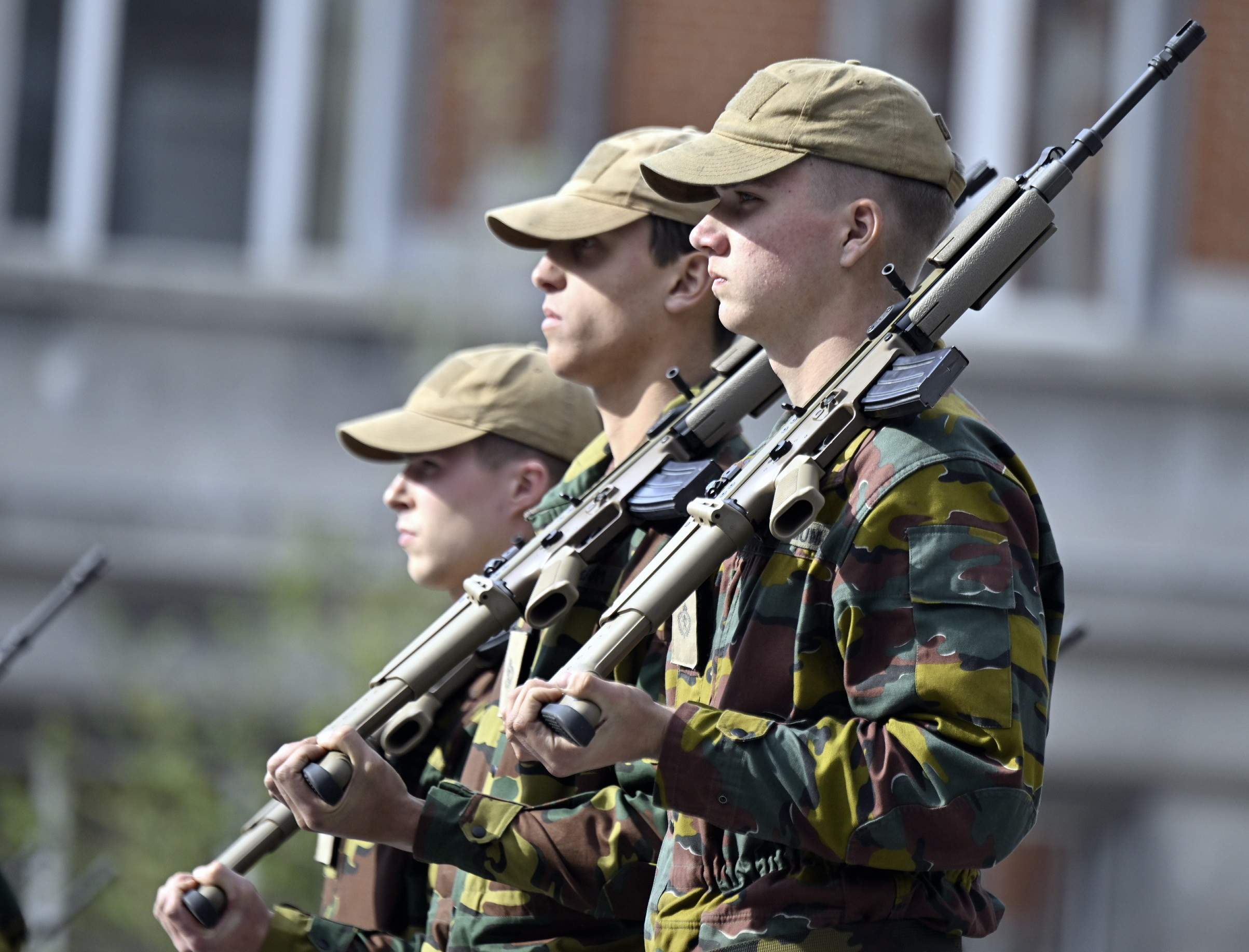 Les jeunes de 17 ans recevront en novembre une lettre sur le service militaire volontaire