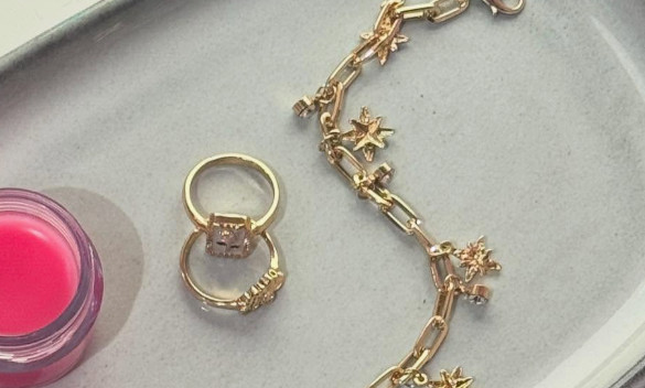 Le ministre Crucke à l'attaque des substances toxiques dans les bijoux de fantaisie