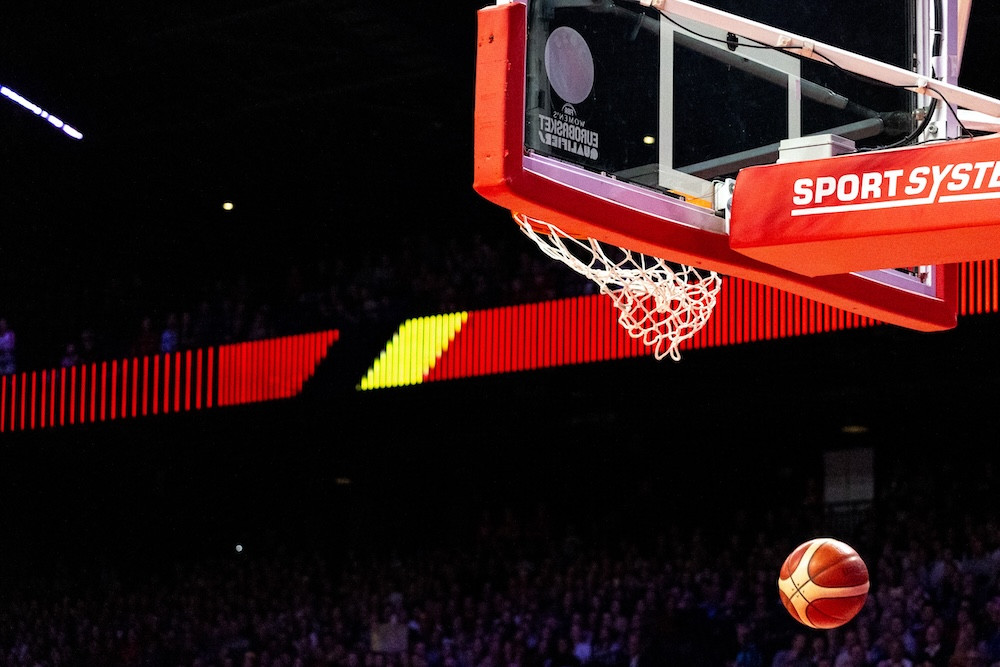 Basket: Enoch Boakye, un intérieur canadien de 22 ans, rejoint le Spirou Charleroi