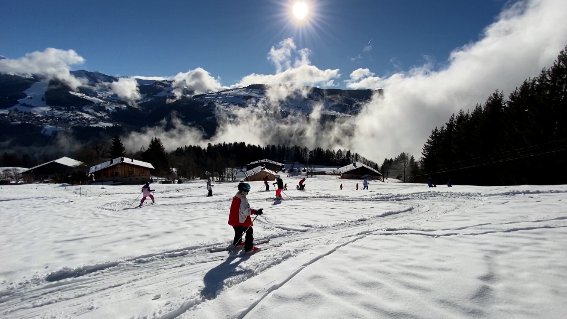 Les familles des enfants carolos devront débourser davantage pour les classes de neige