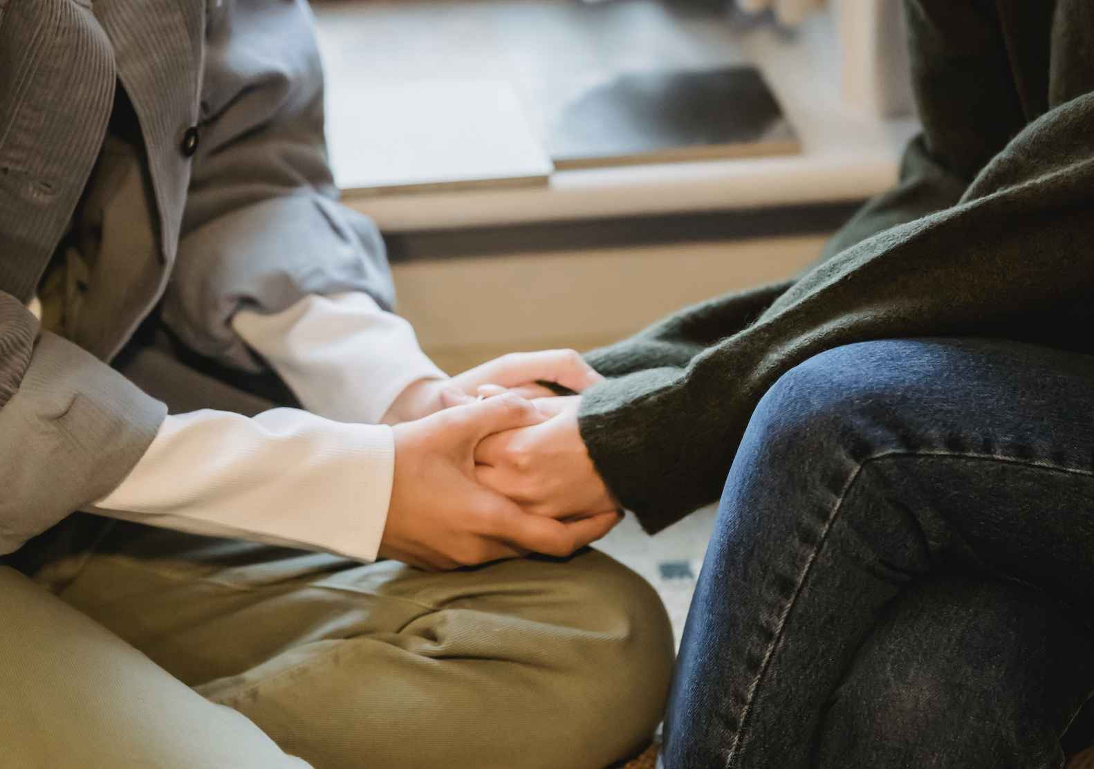 Soulagés, les aidants-proches demandent à bénéficier d'un vrai statut social