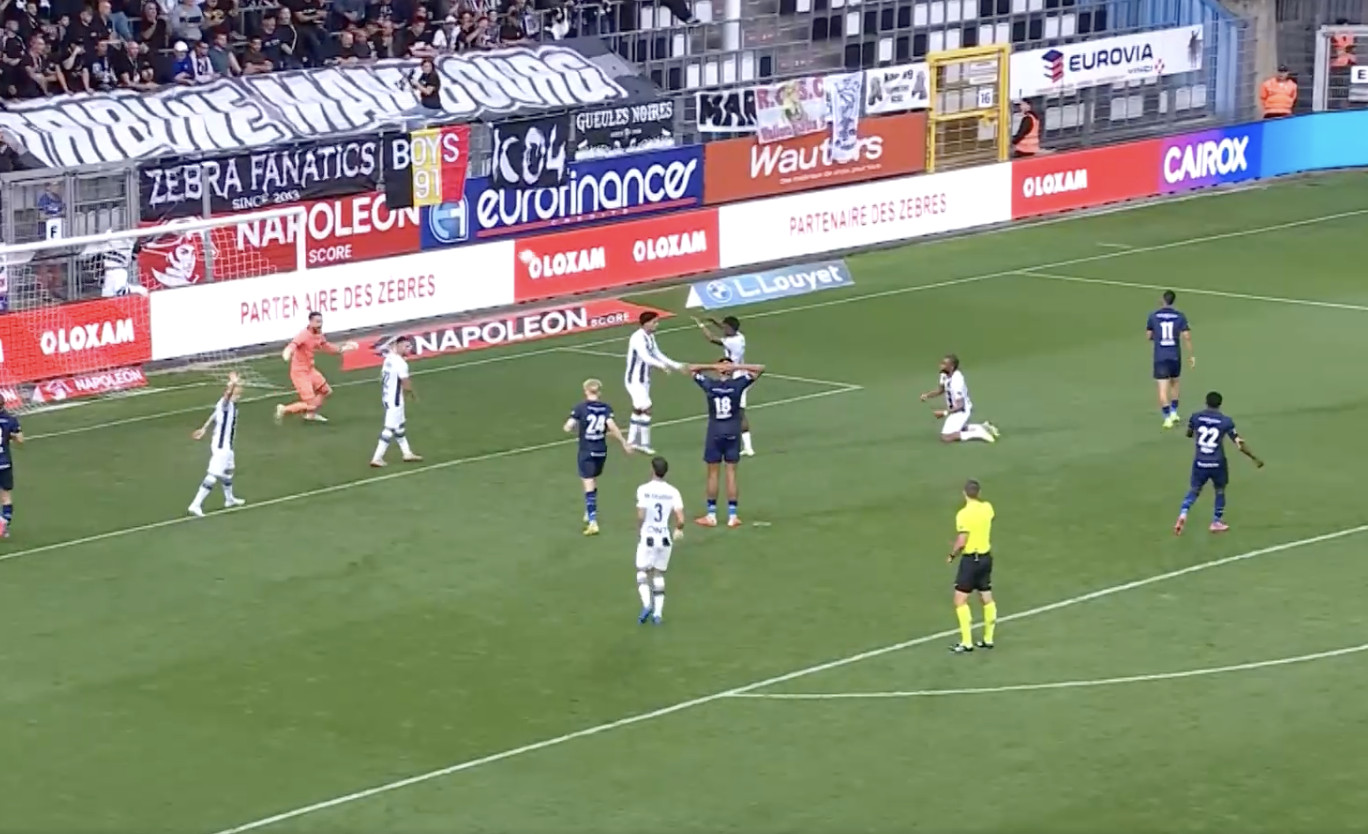 Défaite frustrante du Sporting (1-2) face au Club de Bruges