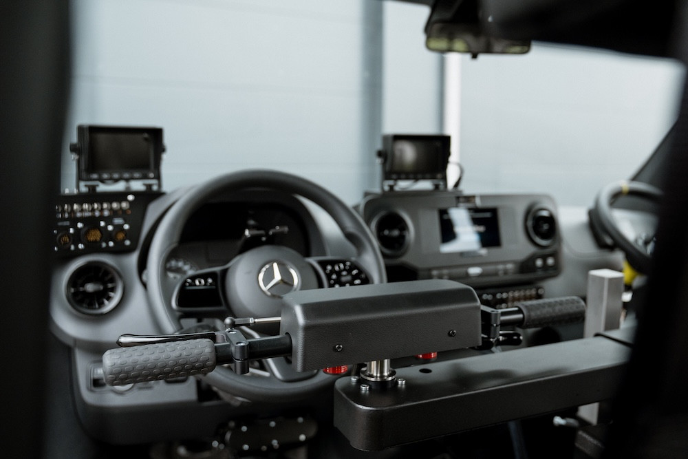 L'AWSR acquiert un véhicule adapté pour évaluer les conducteurs en situation de handicap