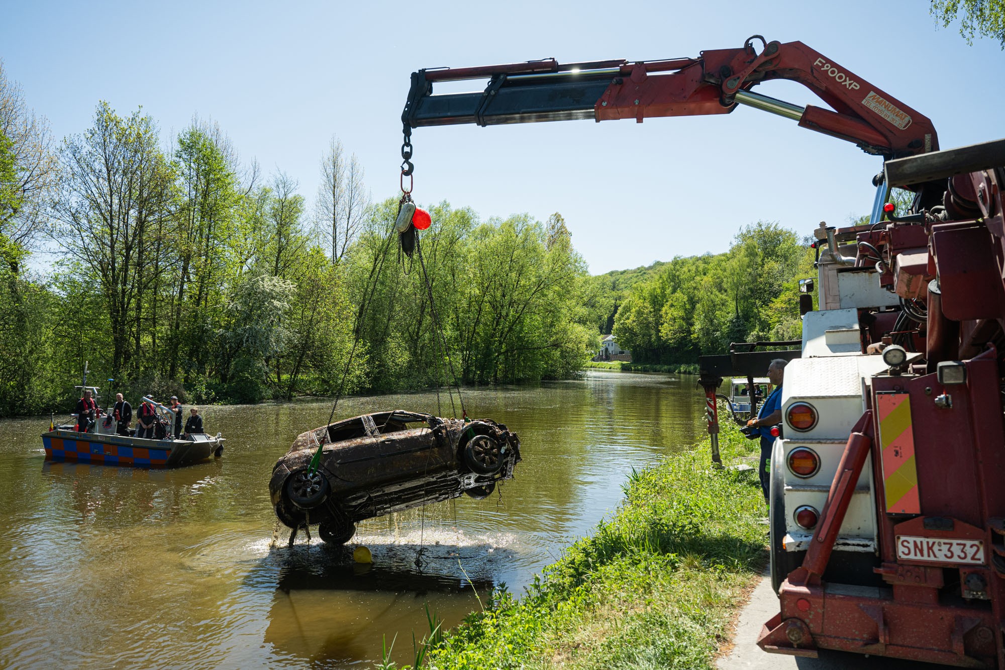 Depuis 2021, 139 véhicules ont été extraits des eaux de la Sambre !