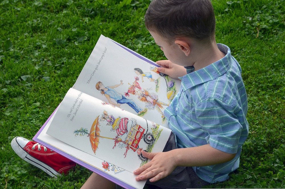 Les banques alimentaires distribueront aussi des livres aux enfants précarisés
