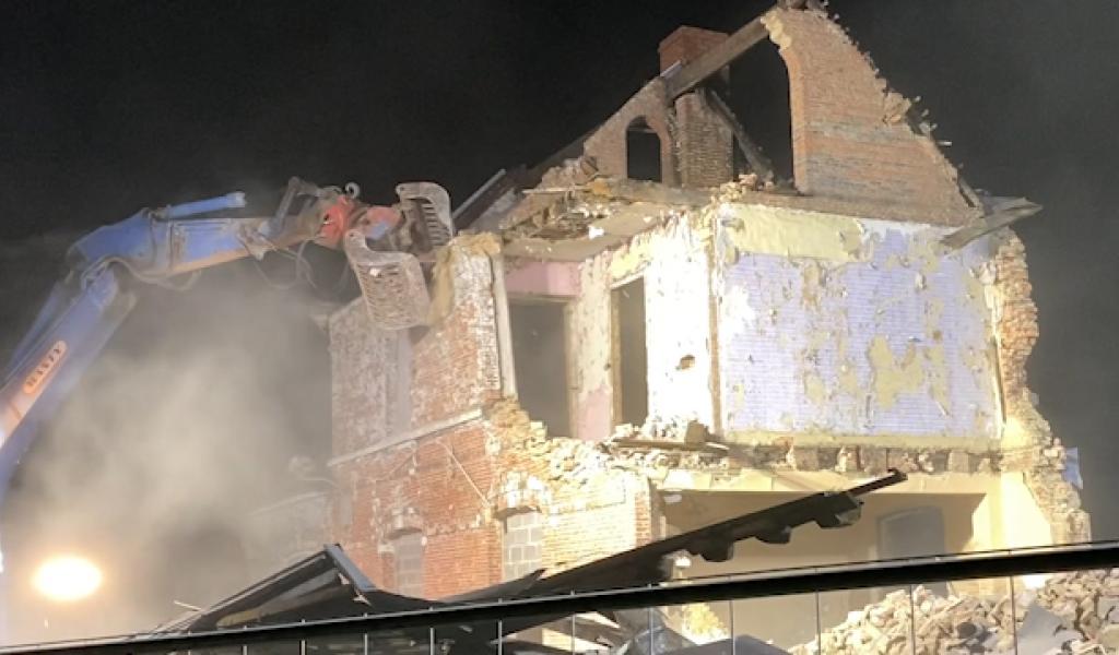 Courcelles : Infrabel démolit la gare de Gouy-lez-Piéton sans permis