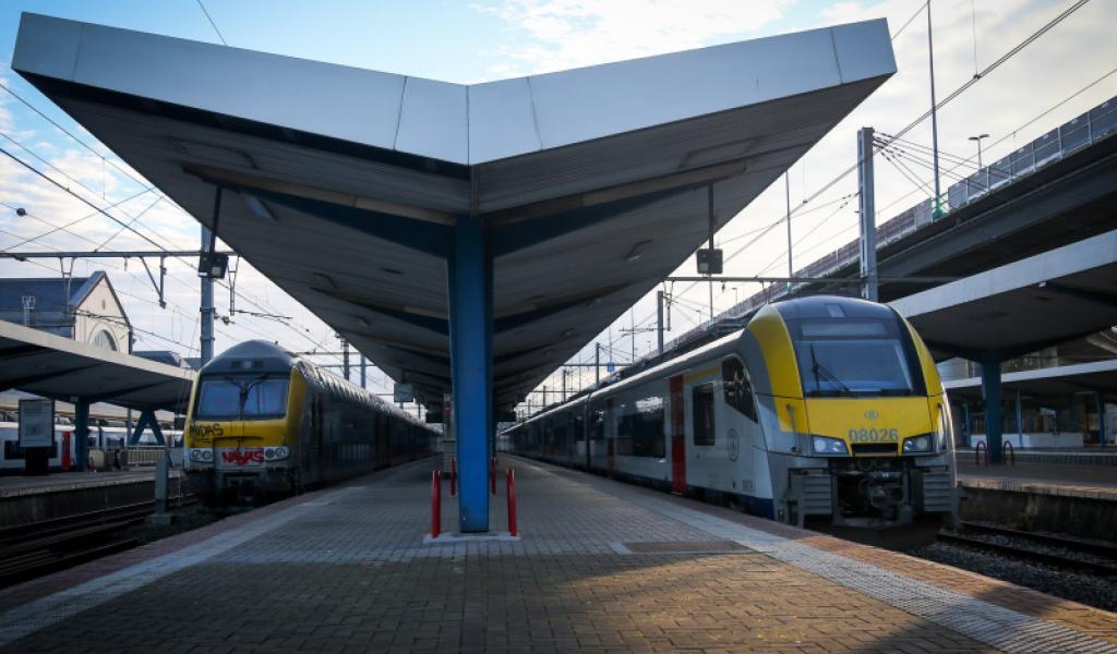 Le trafic ferroviaire adapté à partir du 1er juillet entre Bruxelles et Charleroi-Central