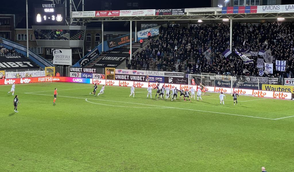 Une défaite douloureuse pour Charleroi face à Anderlecht