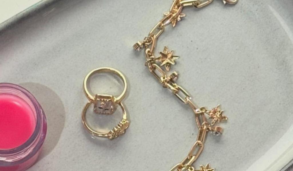 Le ministre Crucke à l'attaque des substances toxiques dans les bijoux de fantaisie