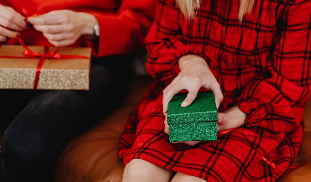 Opération Papa Noël : offrez un cadeau de Noël à un enfant dans le besoin