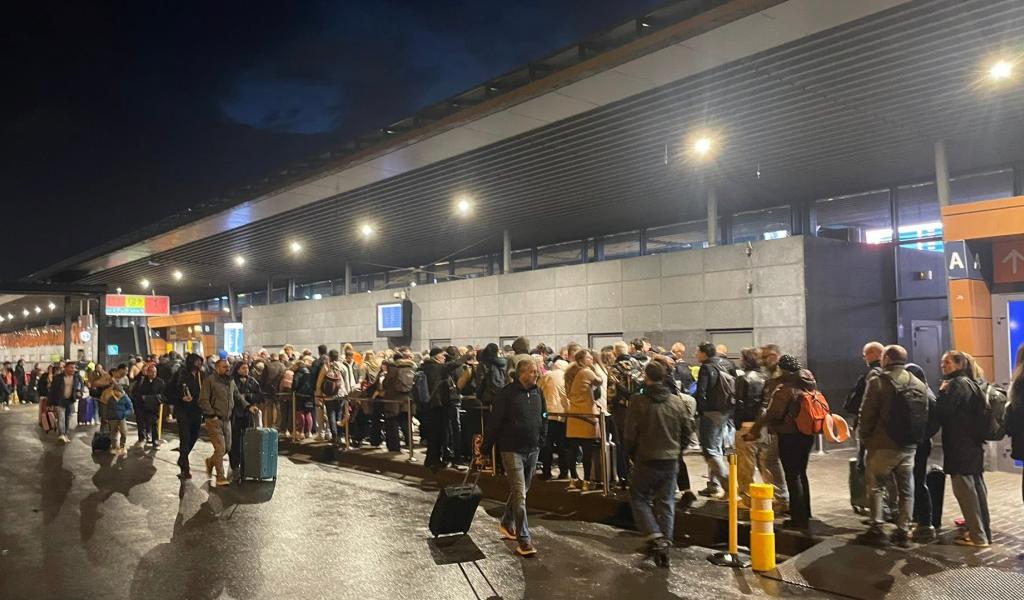 Files à l’aéroport de Charleroi : bilan et solutions