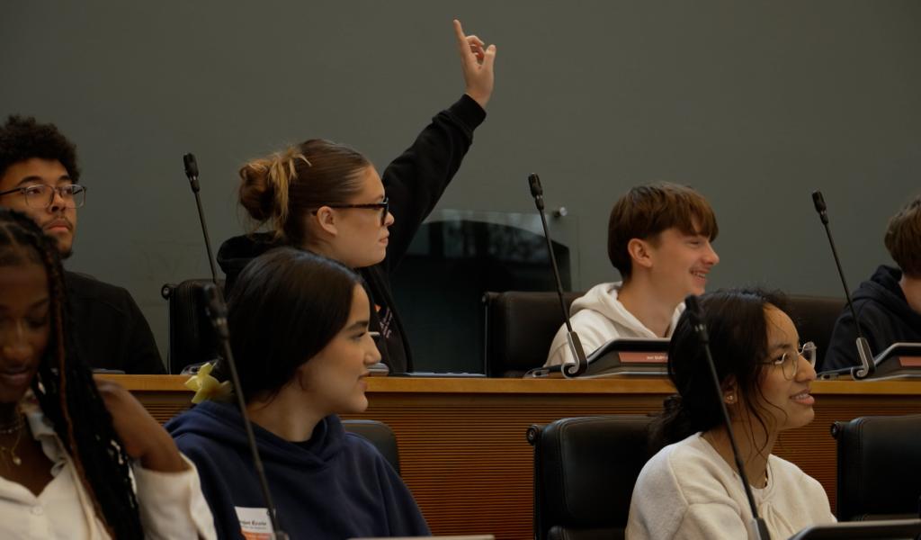 Quand des élèves prennent les sièges des députés wallons