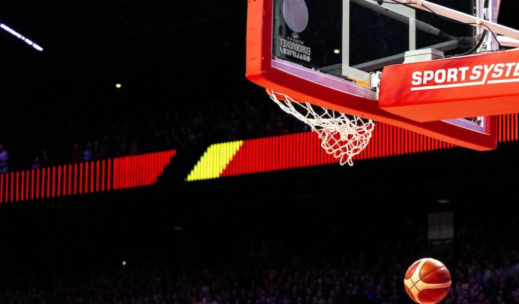 Basket: Enoch Boakye, un intérieur canadien de 22 ans, rejoint le Spirou Charleroi