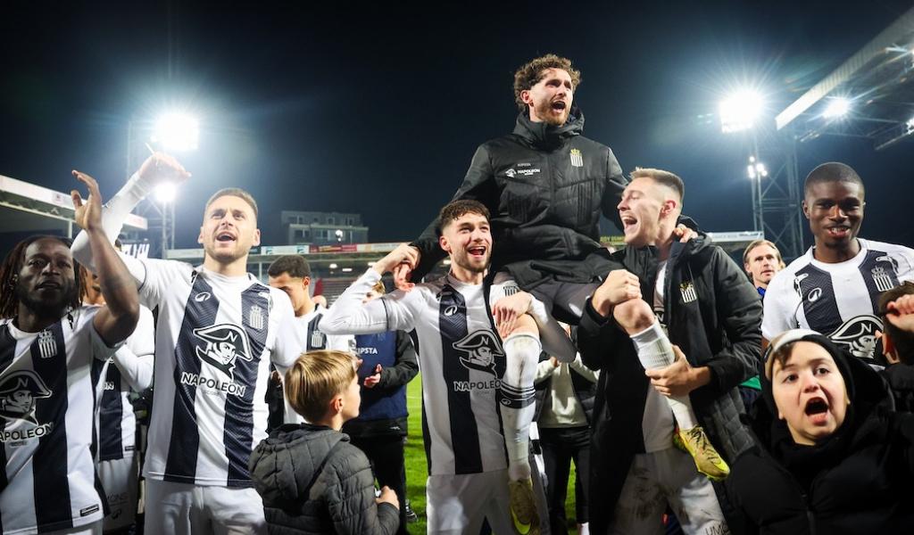 Jupiler Pro League : Charleroi s'adjuge le derby wallon en dominant 2-0 le Standard de Liège