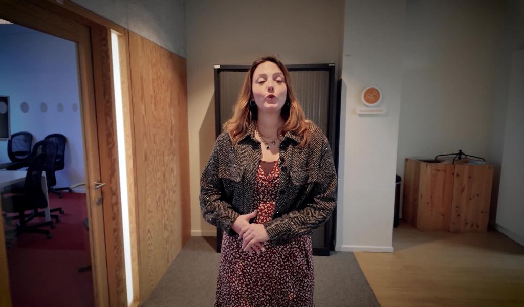 Une éducation presque parfaite : Quand l'actu s'invite très tôt