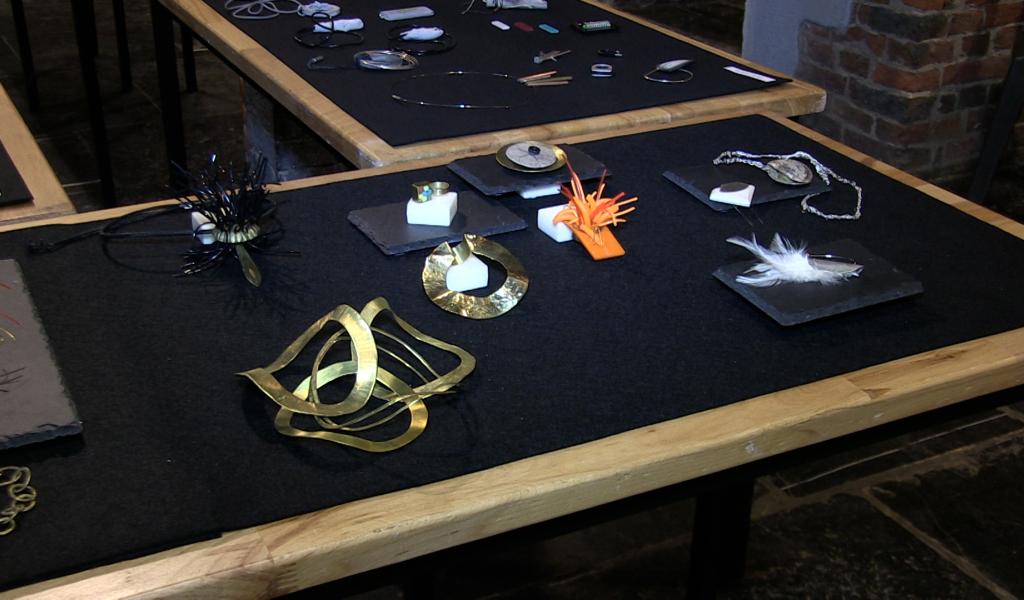 C Local : expo des élèves de l'atelier bijou de l'Académie de Châtelet