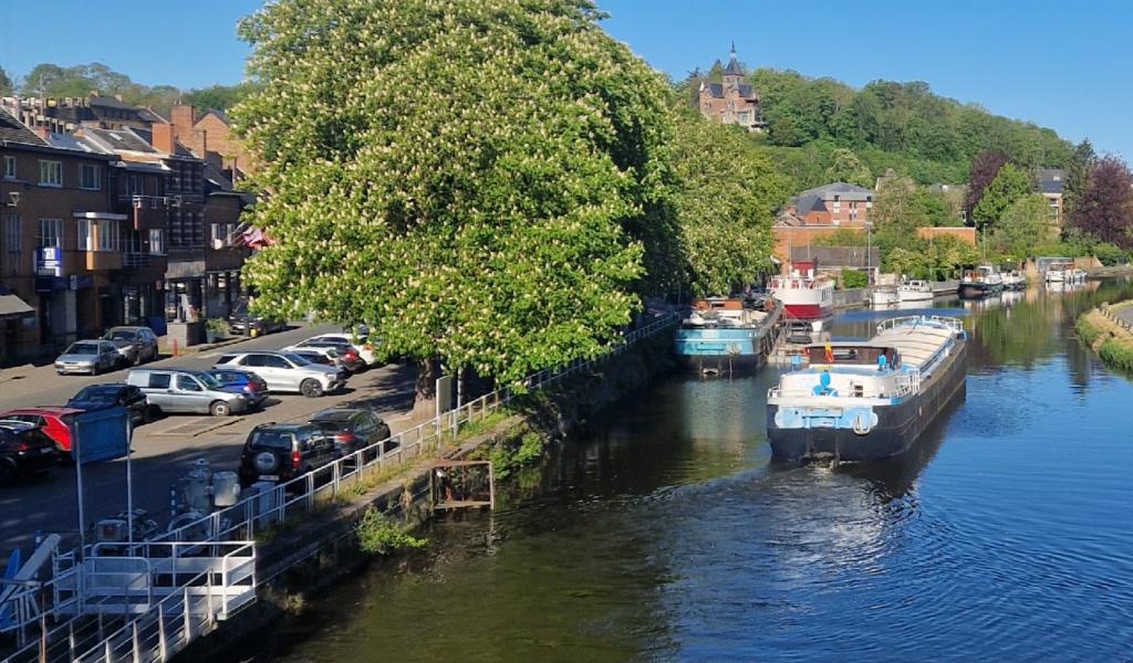 Thuin: Départ du bateau-musée « Thudo » pour inspection technique