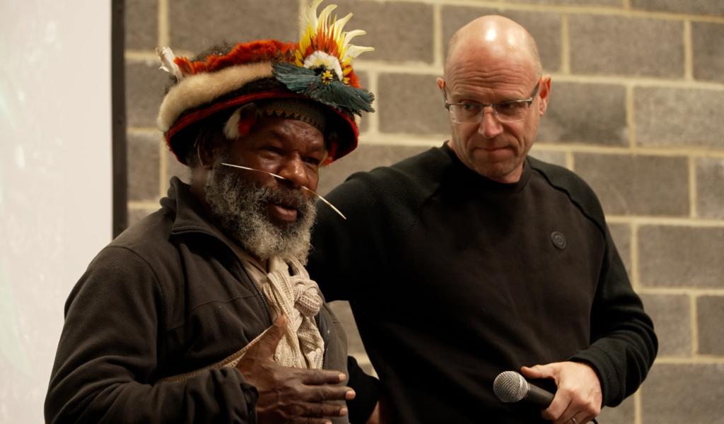 Froidchapelle: rencontre marquante avec un Papou d’Océanie