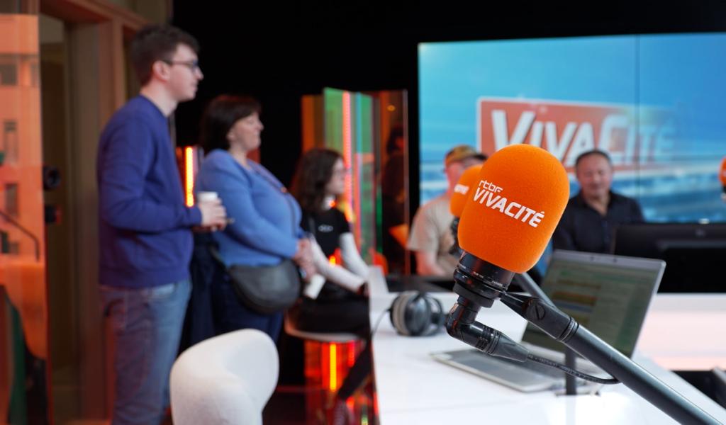 Dans les coulisses de l’info : immersion au cœur de Charleroi Matin de la RTBF