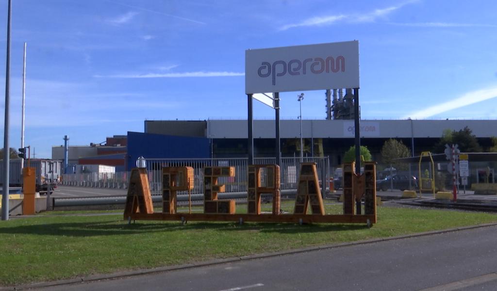 Aperam et des élèves de l’enseignement spécialisé créent un hôtel à insectes