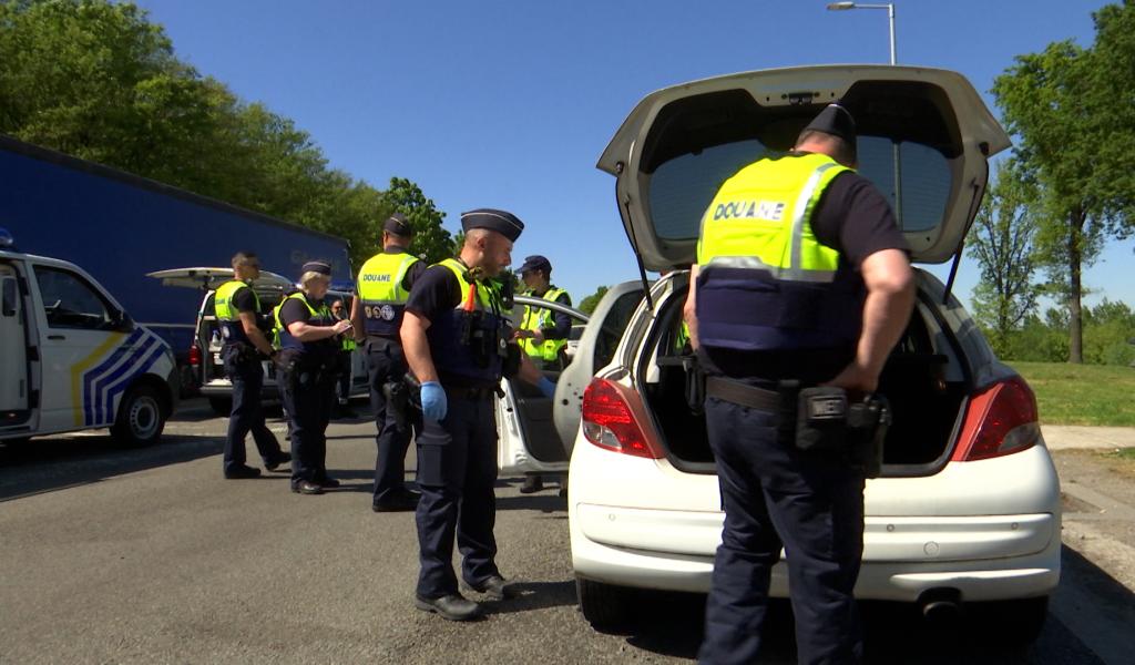 Vaste opération douanière franco-belge sur l'E42 à Heppignies