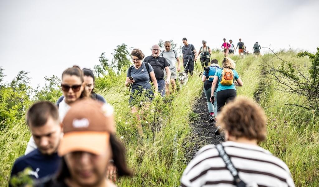 Près d'un millier de personnes participent à Charleroi aux 10 ans de la Boucle noire