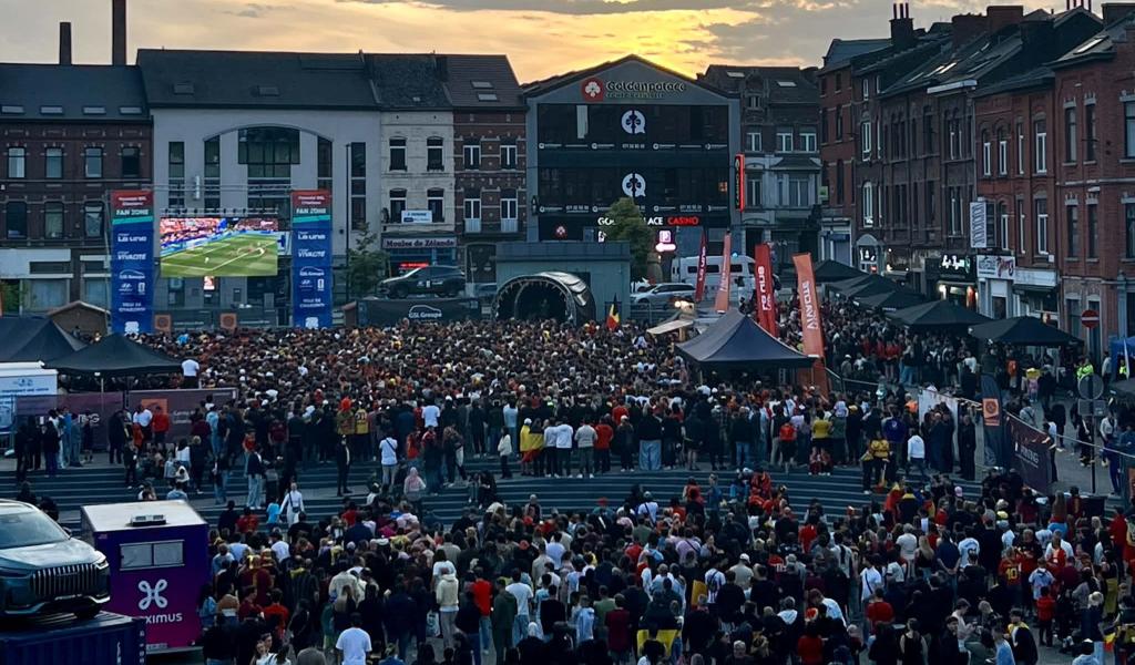 À Charleroi, la Place de la Digue a vibré pour le match Belgique-Égypte