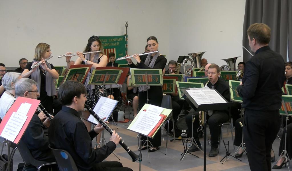 C Local : la Fanfare Royale de Nalinnes et ses invitées en concert