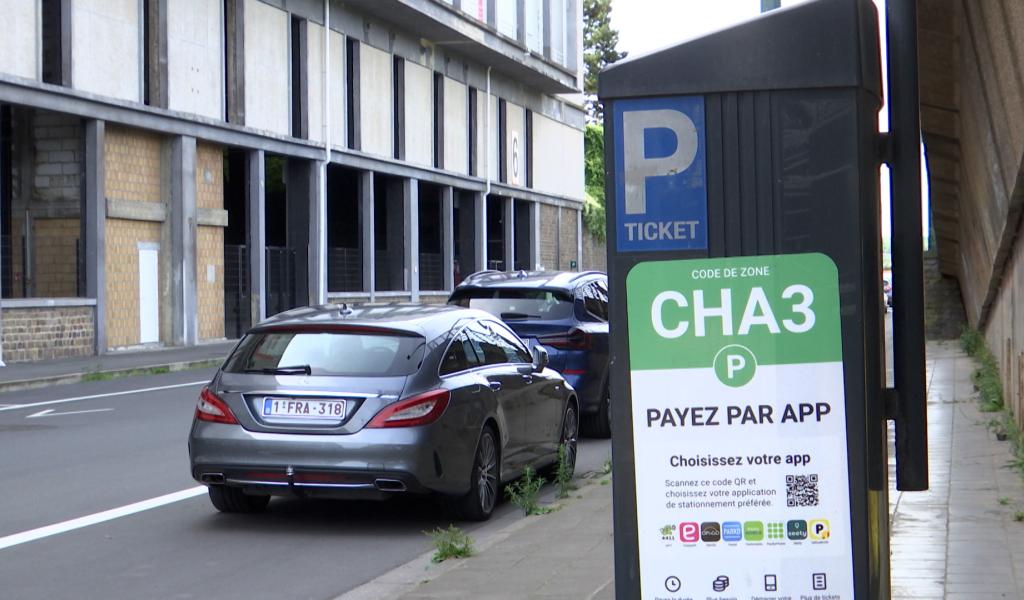 2.500 places de parking gratuites cet été à Charleroi