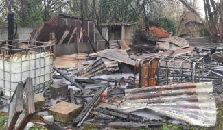 Courcelles, un hangar part en fumée, pas de blessés. Un appel à témoins a été lancé