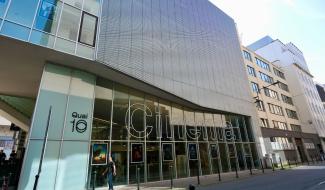 « Ciné bébé à bord » : le Quai10 accueille les jeunes parents