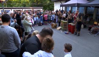 Rentrée des classes sous le soleil et en musique à Marcinelle Hublinbu