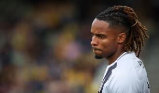 Jeremy Petris quitte le Sporting de Charleroi et signe à Watford, Freddy Mbemba prêté à Guingamp
