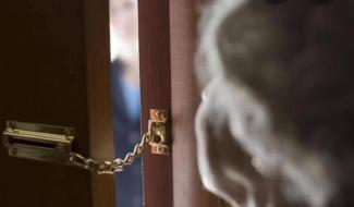 Arnaques et vols par ruse : la police de Charleroi met en garde et conseille