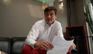 Cédric Sevrin jette l'éponge : le lourd tribut de l'opposition à Beaumont