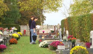 Gerpinnes : des scouts nettoient les tombes avant la Toussaint