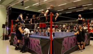 Charleroi: le catch s’est invité au Salon des Arts ménagers