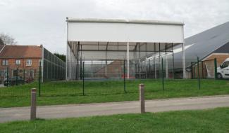 Padel et nuisances sonores: Projet refusé à Nalinnes, voisinage mécontent à Courcelles