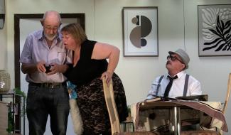 C Local : "Marqué pont d'chance", théâtre wallon à l'école de Sars-la-Buissière